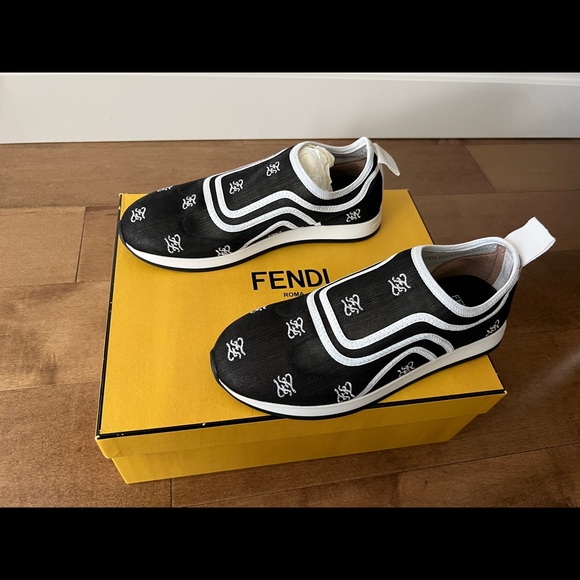 Brand New Fendi Trainers cloth with rubber sole with tag and box Size EU 36 - Picture 5 of 11